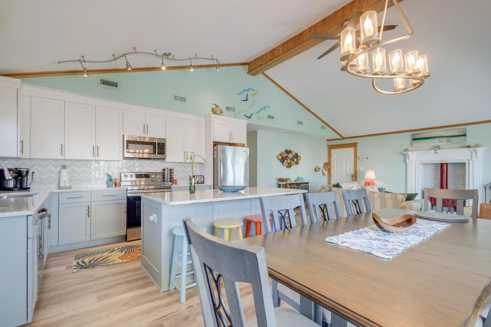Coastal Home With Deck And Outdoor Shower Kill Devil Hills Eksteriør billede